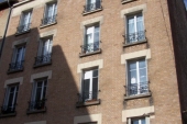 13/ 11 rue Jules Ferry, 12 logements, mai 2004.