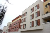 1/ Quartier commercial de La Plaine, 3 passage du Gymnase et 3 et 5 rue de Bretagne, 68 logements, mars 2009. 32/ 2e tranche, 7 rue de Bretagne, 28 logements, juillet 2009.